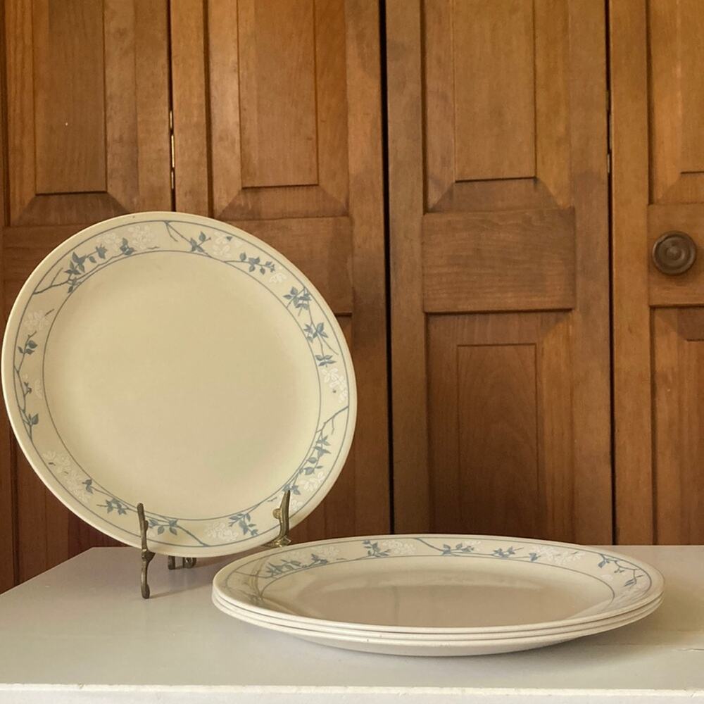 Vintage Corelle “First of Spring” Dinner Plate, Set of 4